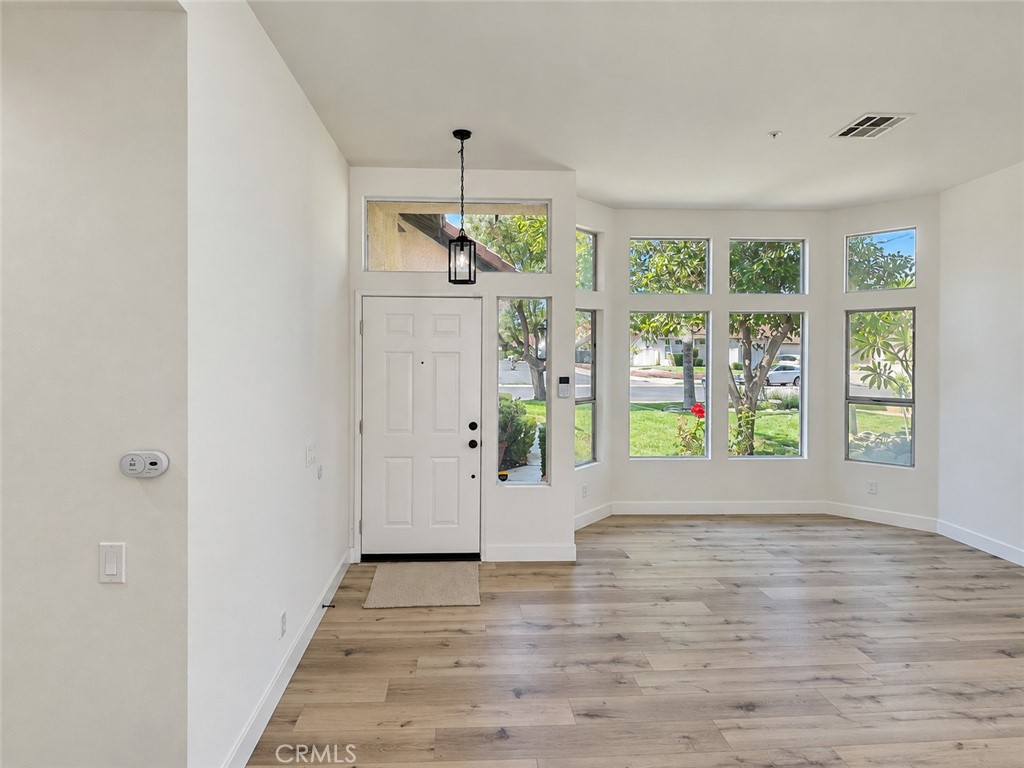 16786 Via Pamplona Property Photo 5