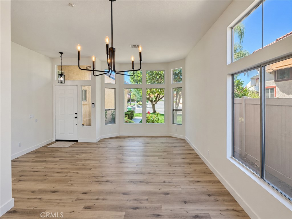 16786 Via Pamplona Property Photo 9