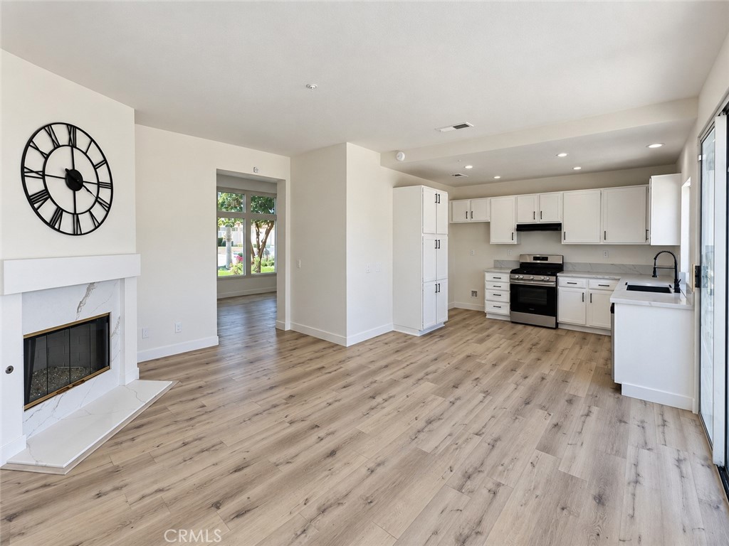 16786 Via Pamplona Property Photo 17
