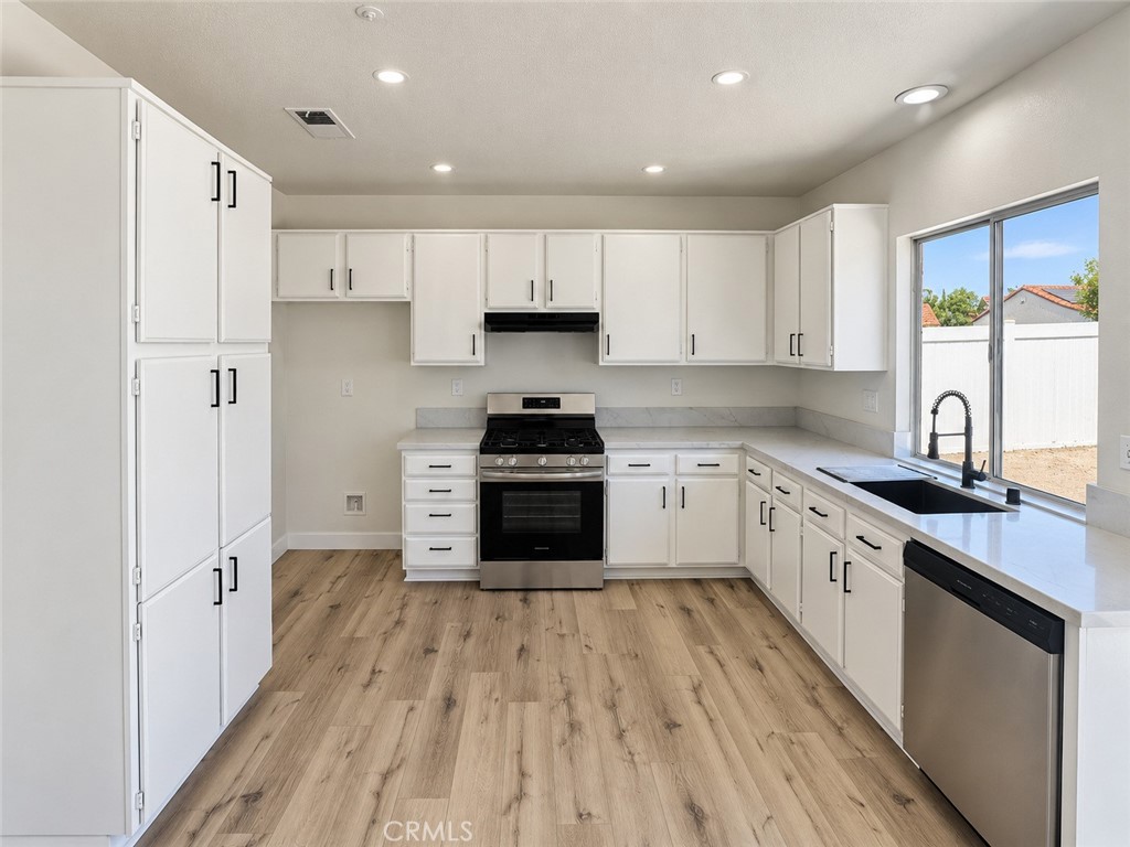 16786 Via Pamplona Property Photo 18