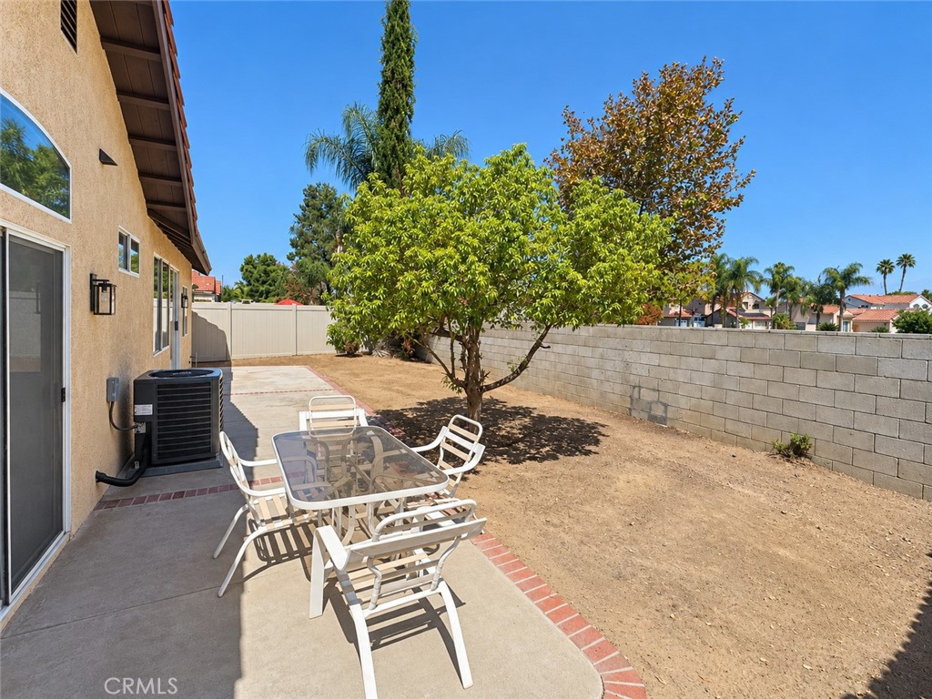 16786 Via Pamplona Property Photo 54