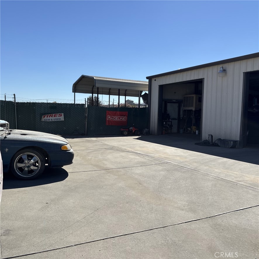 1235 Flory Property Photo 4
