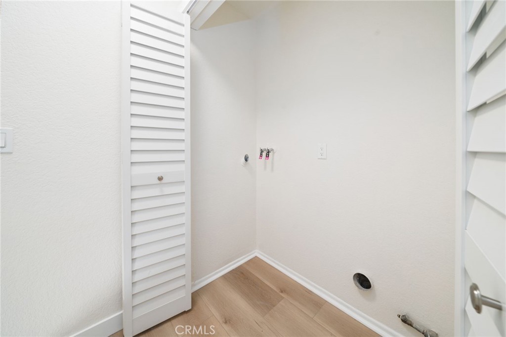 1419 W 179th 17 Property Photo 15