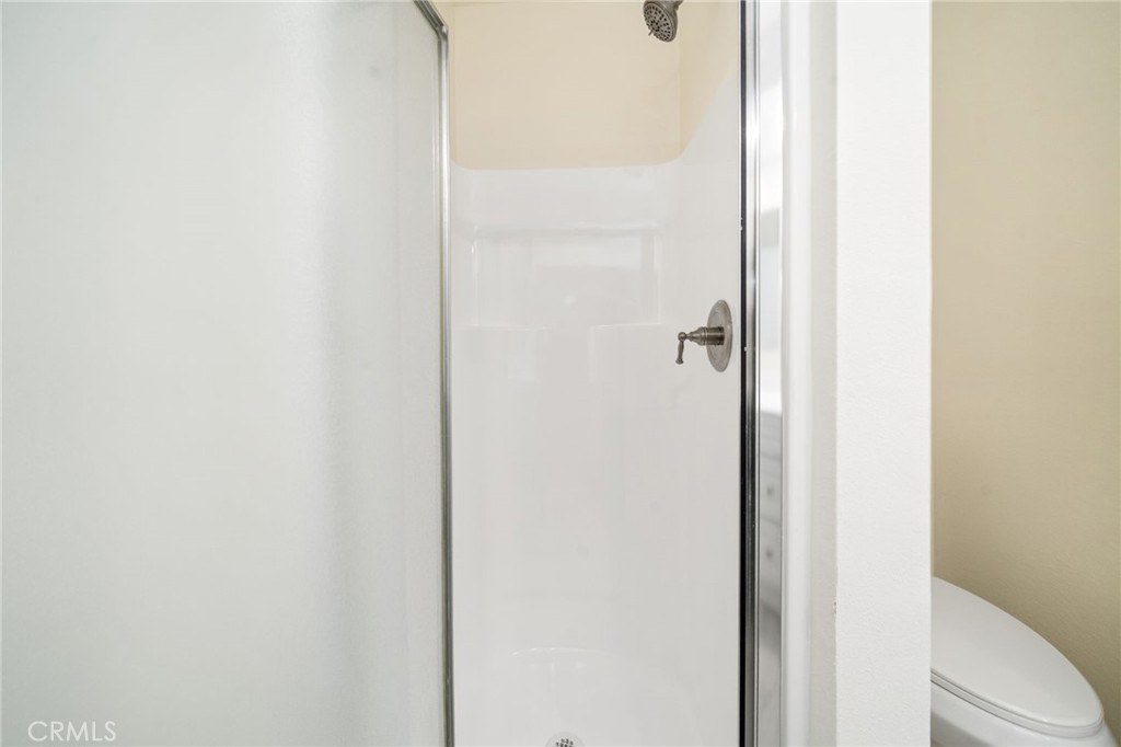 1419 W 179th 17 Property Photo 23