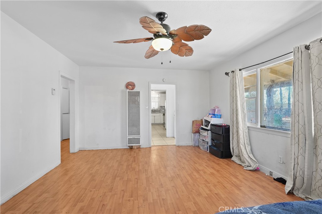 332 W 11th Street Property Photo 14