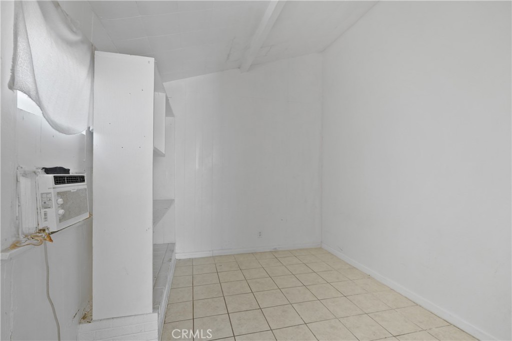 332 W 11th Street Property Photo 47