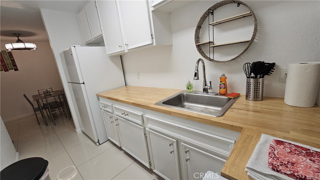 2857 N Los Felices Property Photo 16