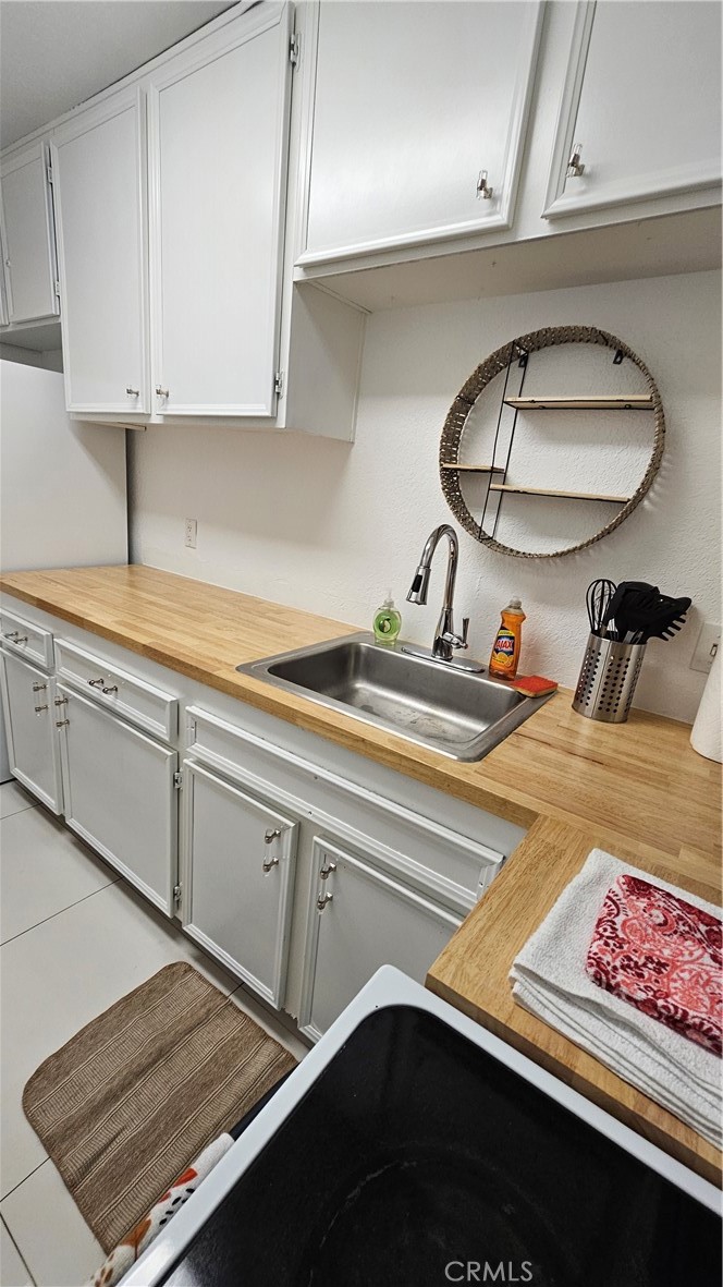2857 N Los Felices Property Photo 17