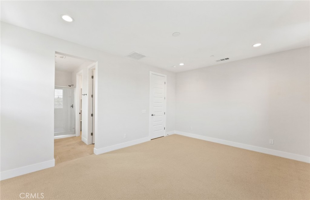 100 Pickwick Lane Property Photo 24