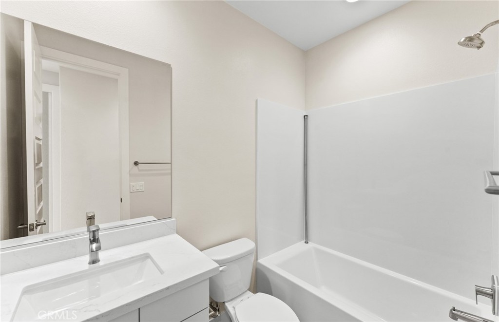 100 Pickwick Lane Property Photo 29
