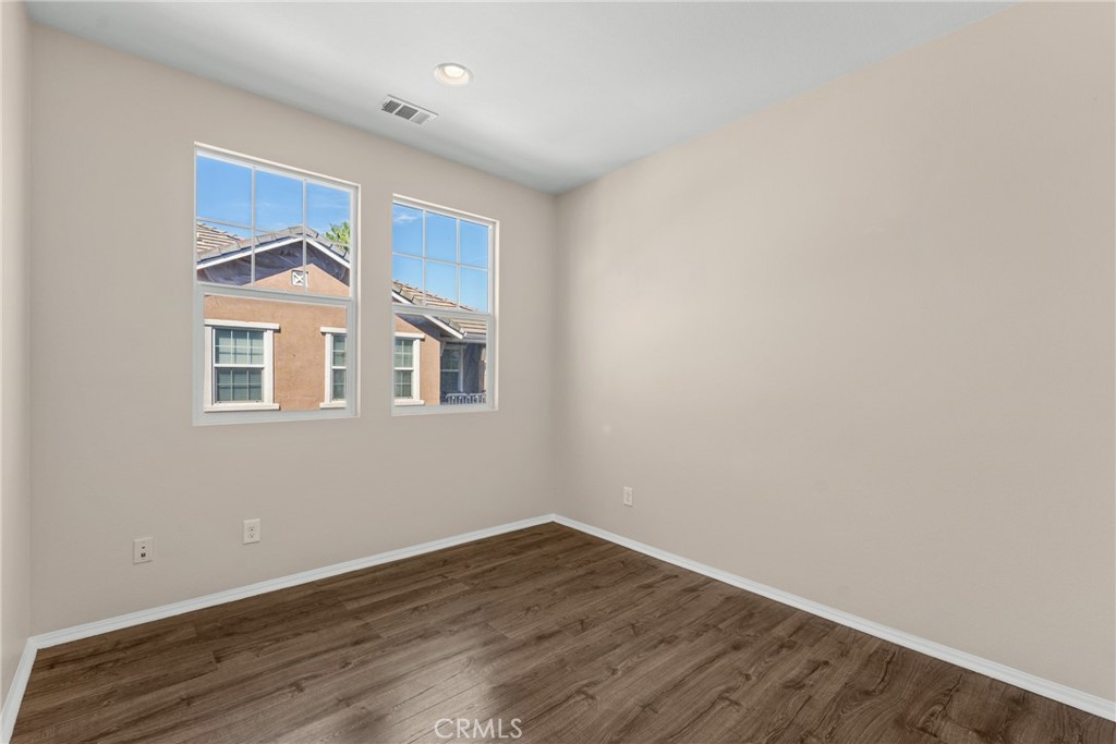 16001 Chase Property Photo 21