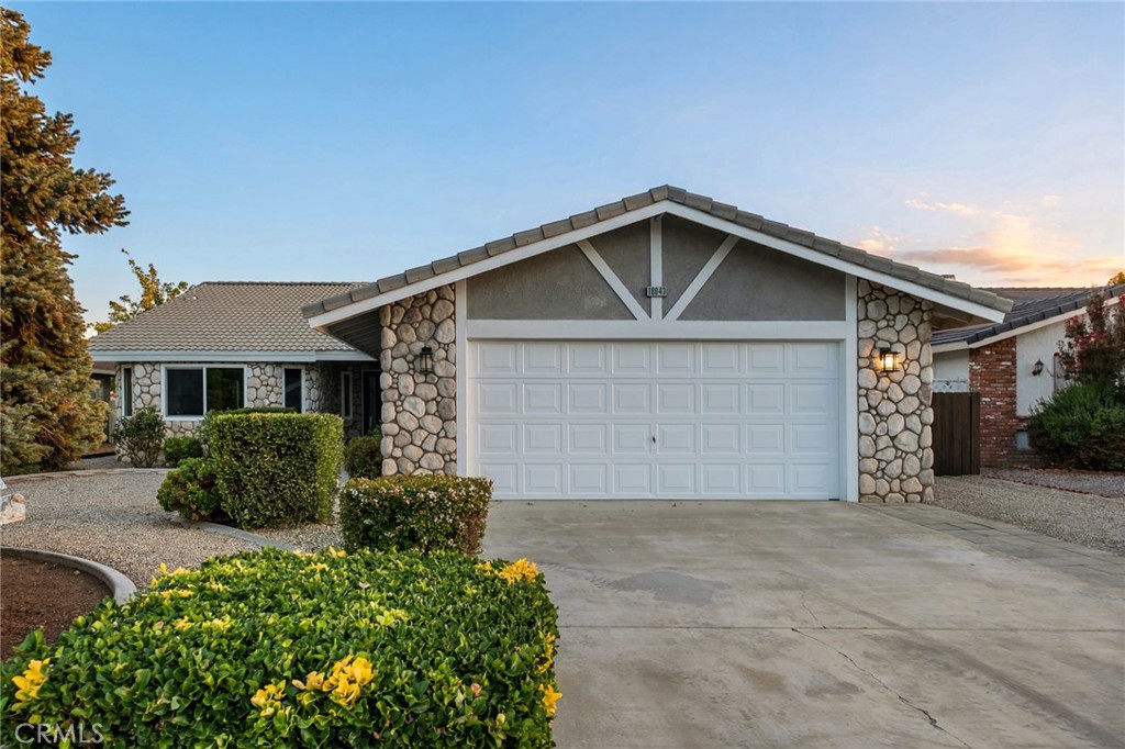 18043 Sunburst Property Photo 1