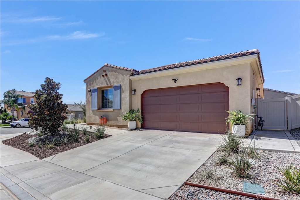 1619 Velum Court Property Photo 2