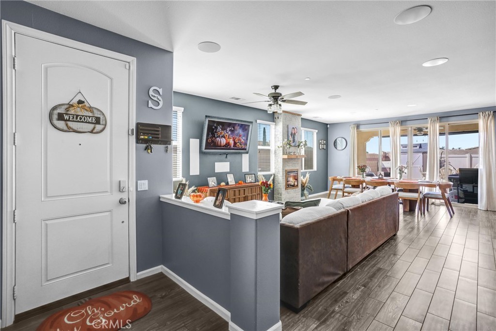1619 Velum Court Property Photo 4