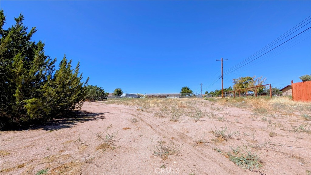 16288 Yucca Street Property Photo 4
