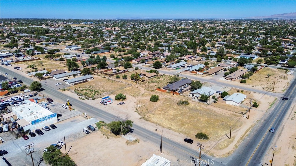 16288 Yucca Street Property Photo 12