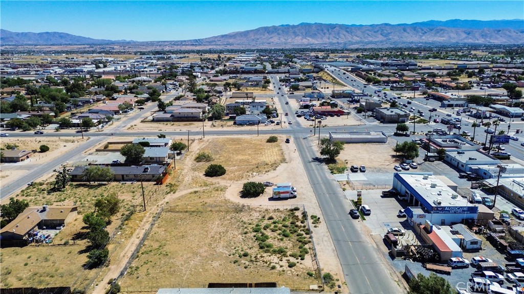 16288 Yucca Street Property Photo 15