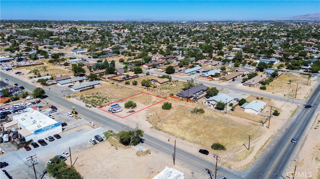 16288 Yucca Street Property Photo 25