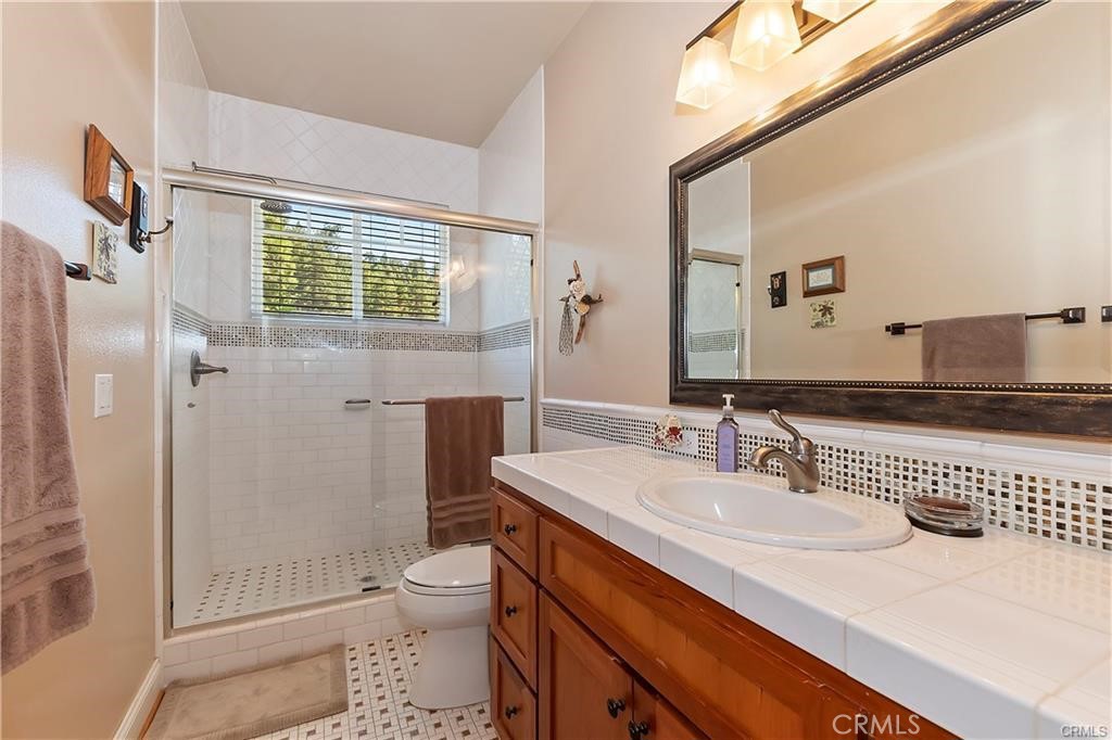 26548 Blackfoot E Property Photo 19