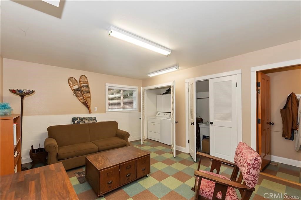26548 Blackfoot E Property Photo 21