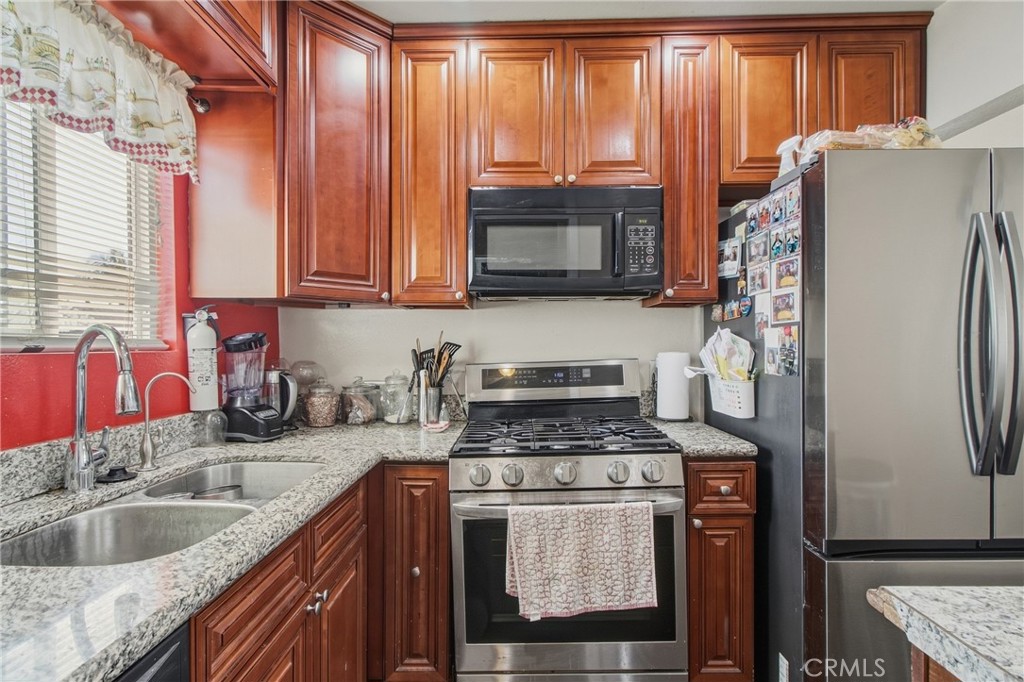 1006 N Matthisen Property Photo 3