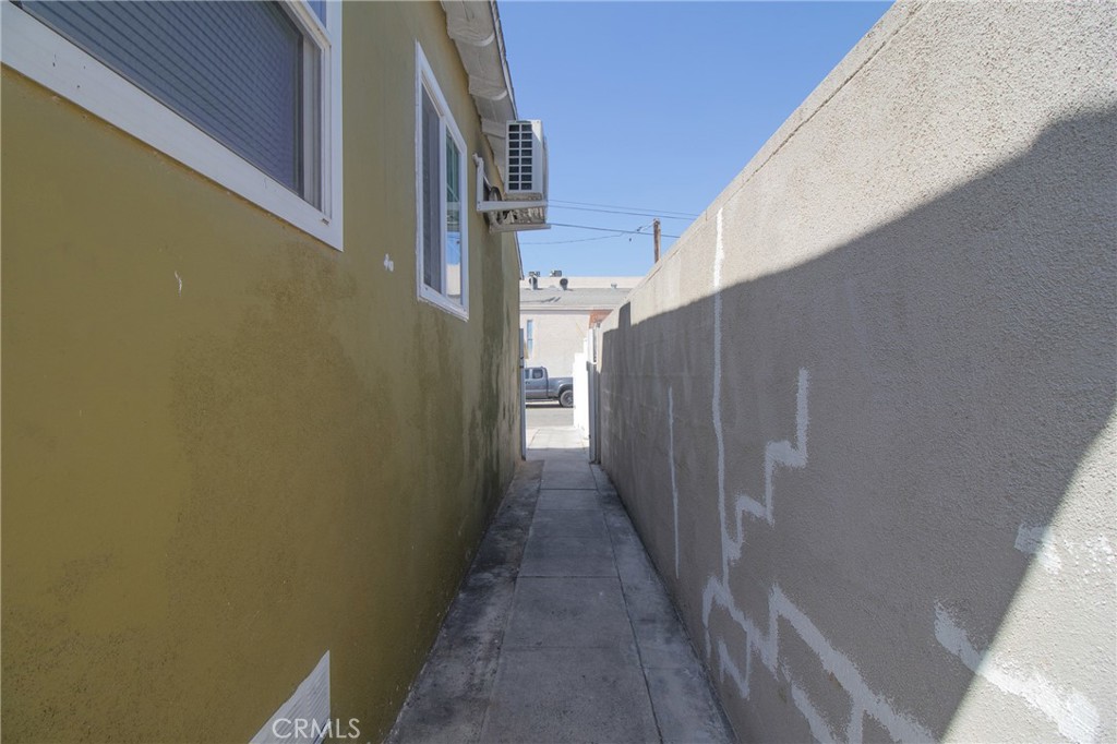 1006 N Matthisen Property Photo 22