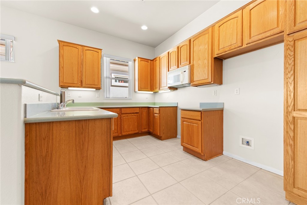 399 Northwood Ave Property Photo 21