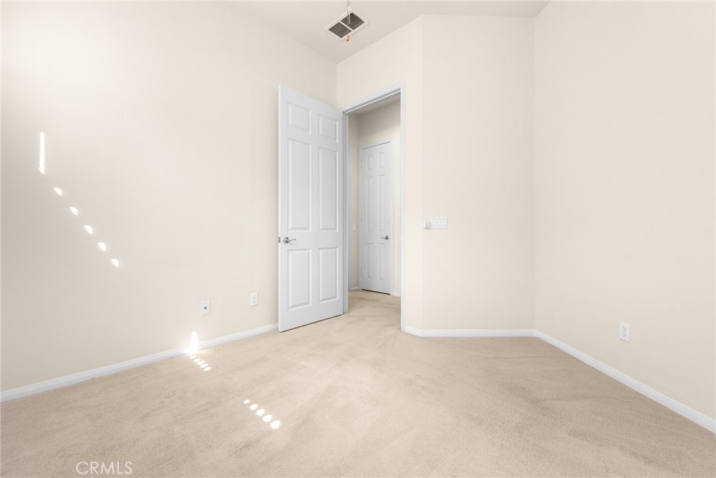 399 Northwood Ave Property Photo 28