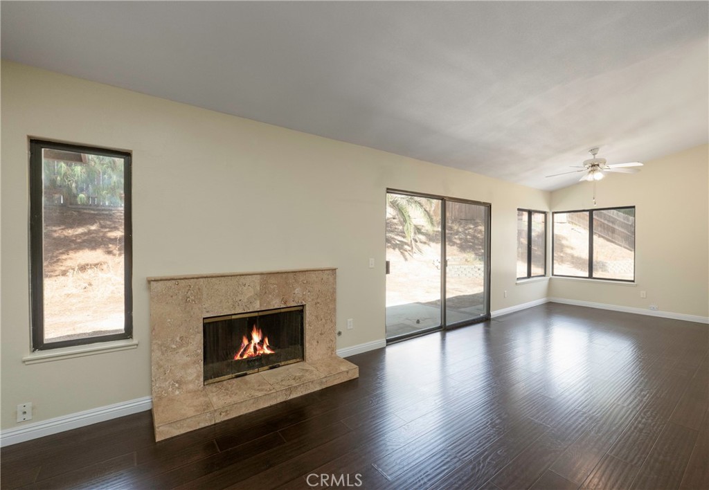 2395 Marigold Property Photo 6