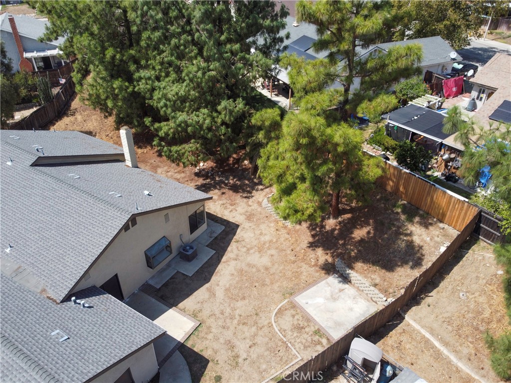 2395 Marigold Property Photo 34