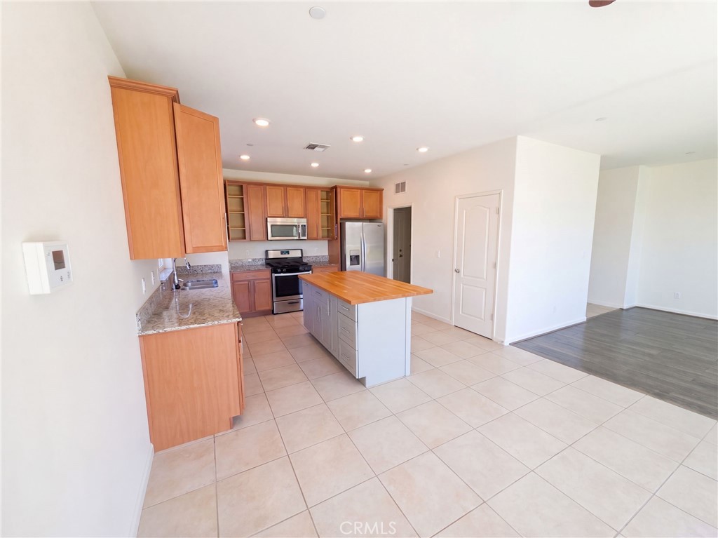 5578 E Eugenia Property Photo 2