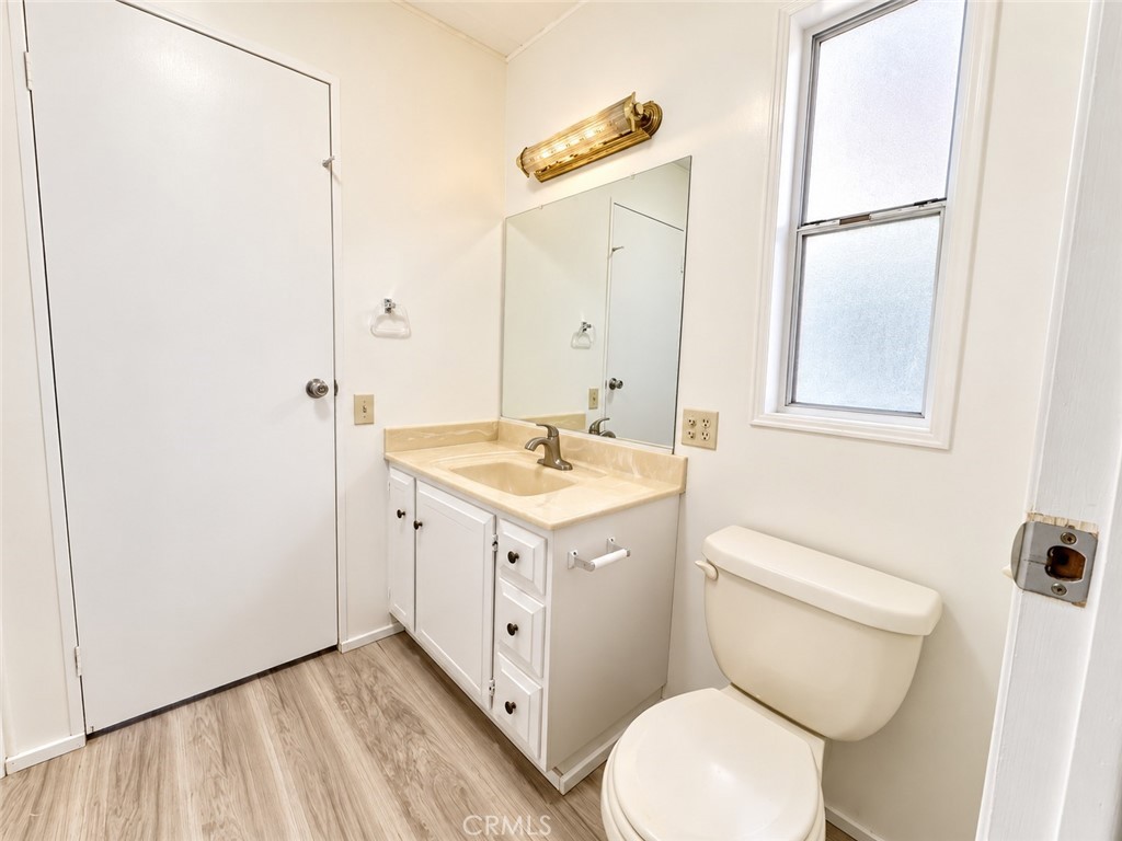 16966 Lake Knoll Property Photo 9