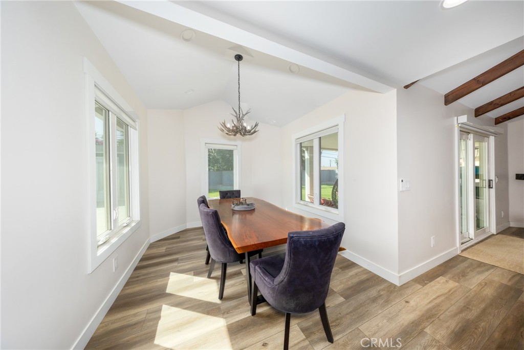 669 W Cheshire Street Property Photo 3
