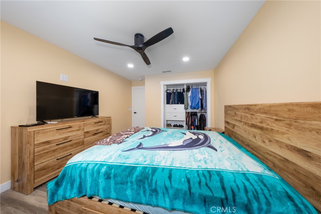 669 W Cheshire Street Property Photo 27