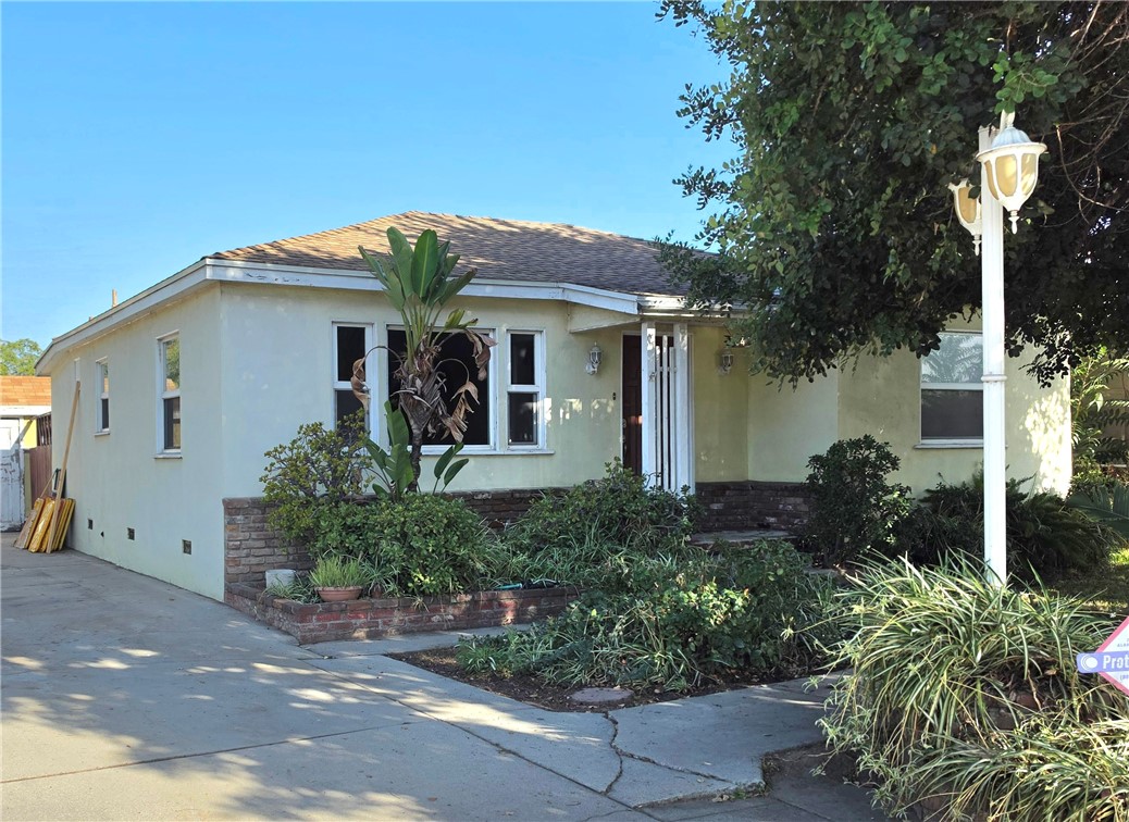 7649 Elm Street Property Photo 1