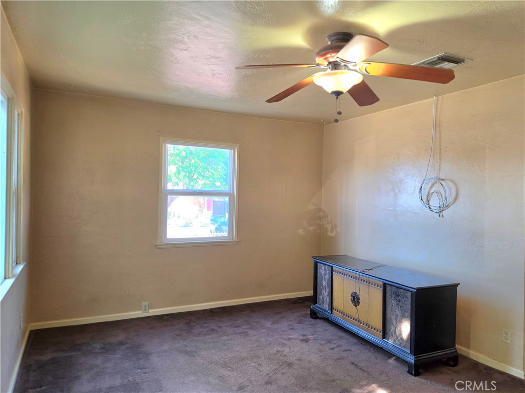 7649 Elm Street Property Photo 10