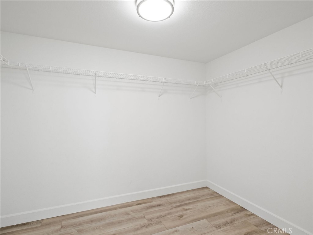 27617 Bottle Brush Property Photo 27