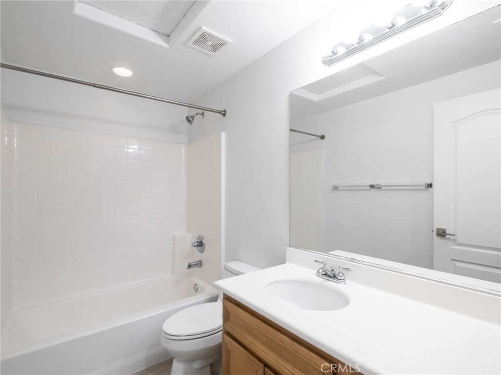27617 Bottle Brush Property Photo 41