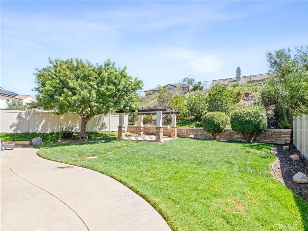 27617 Bottle Brush Property Photo 52