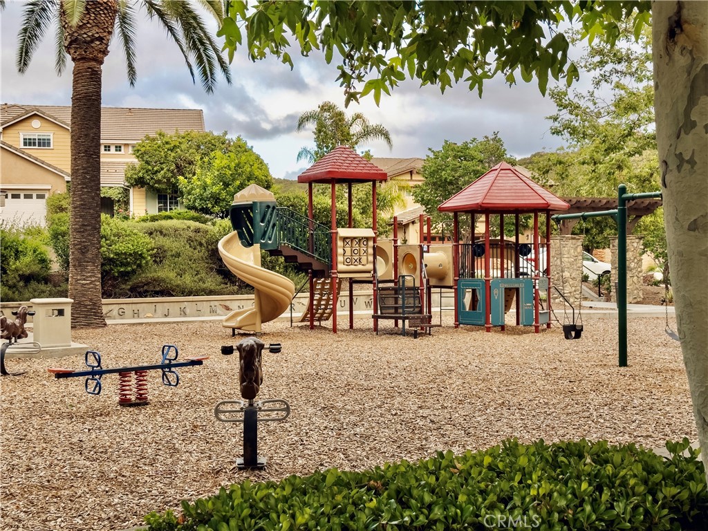 27617 Bottle Brush Property Photo 62