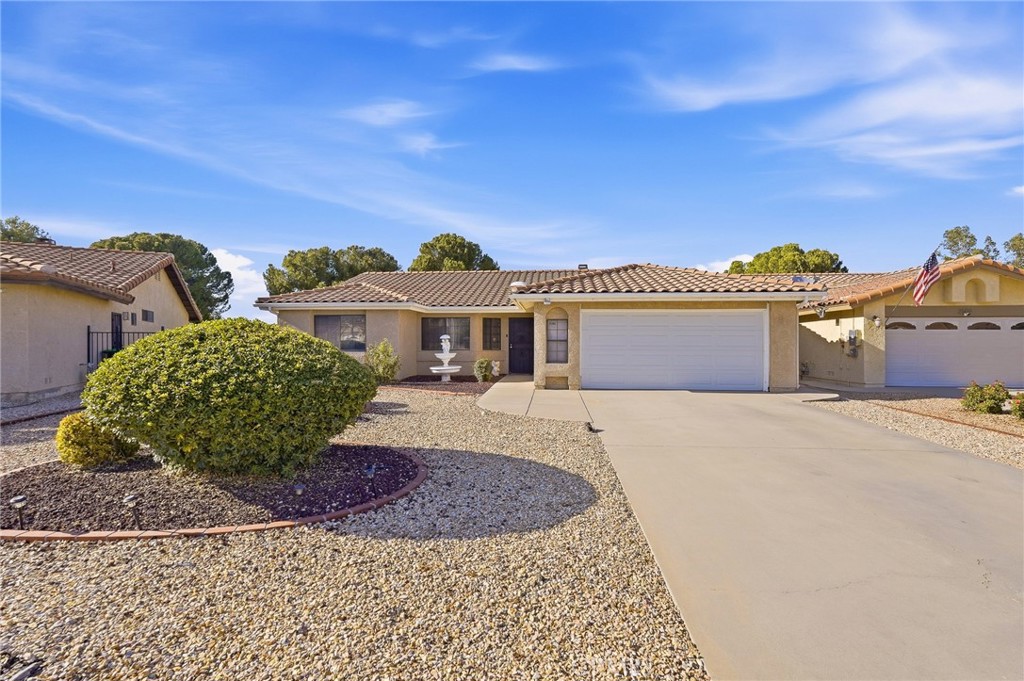 2518 Beech Tree Property Photo 2