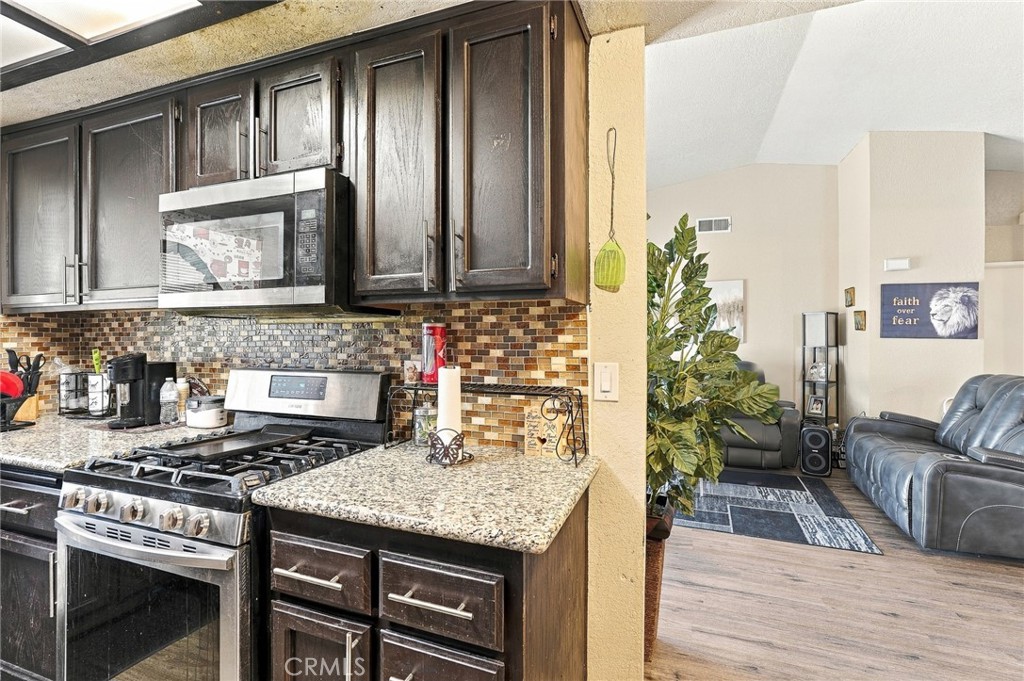 2518 Beech Tree Property Photo 11