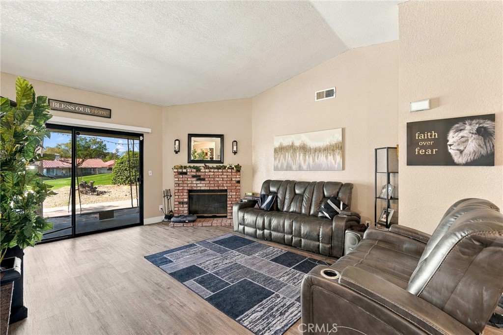 2518 Beech Tree Property Photo 12