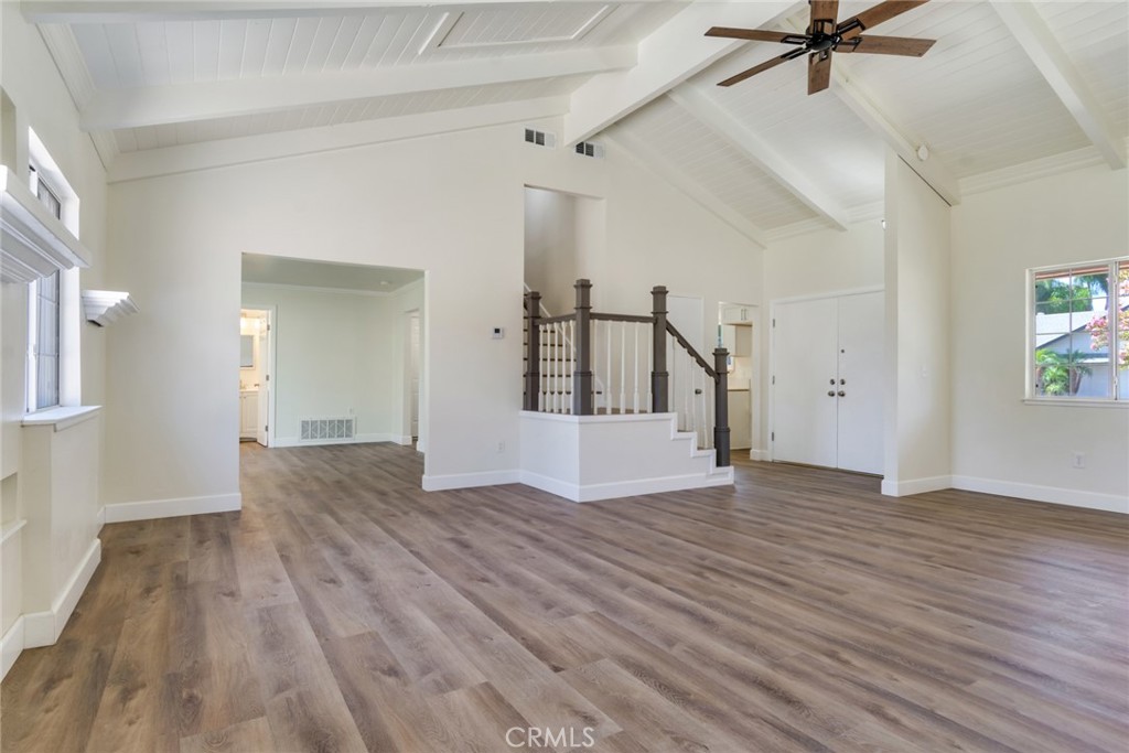 1011 Driftwood Property Photo 5
