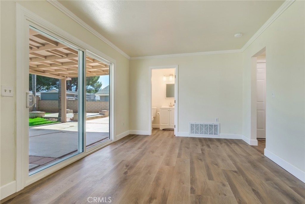 1011 Driftwood Property Photo 11