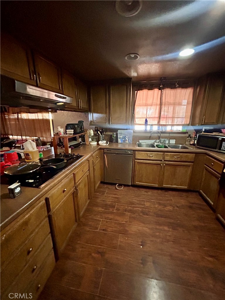 24211 Pala Property Photo 4