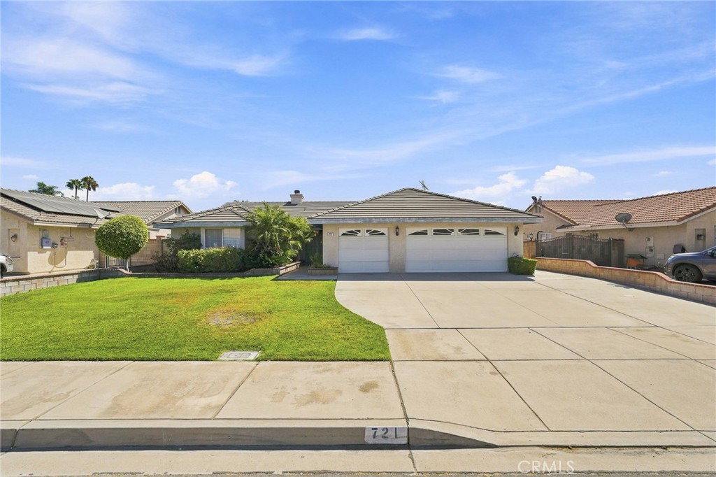 721 N Sandalwood Avenue Property Photo 1