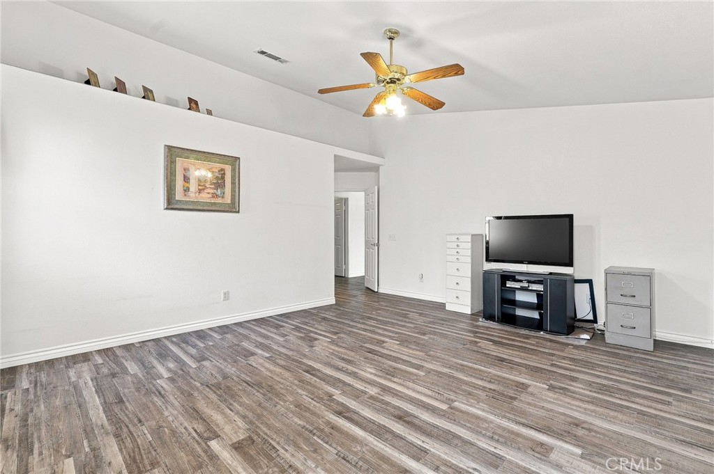 721 N Sandalwood Avenue Property Photo 30
