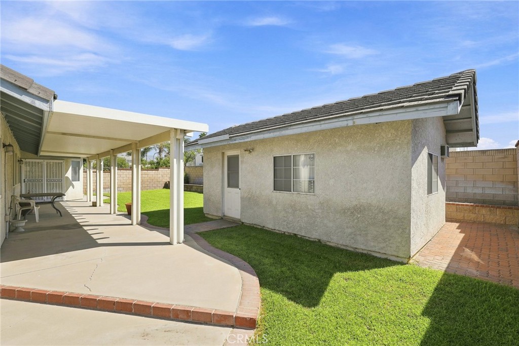 721 N Sandalwood Avenue Property Photo 32