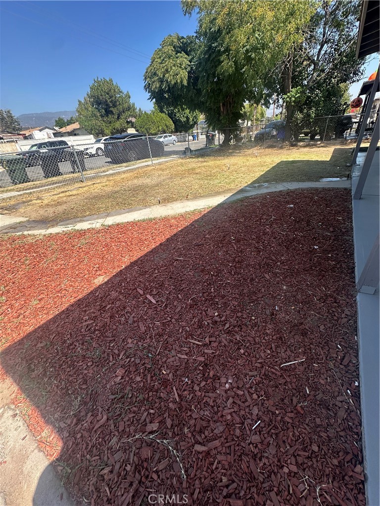 1875 Darby Street Property Photo 10